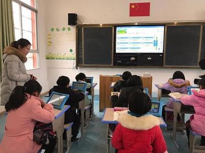 教育信息化是鄉(xiāng)村學(xué)校通往教育公平的快車道